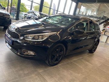 Kia Ceed Sportswagon FIFA World Cup Edition *AHK*LKH