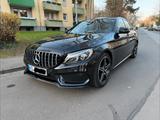 Mercedes-Benz C 400 4MATIC AMG Line Autom. AMG Line - Mercedes-Benz C 400: Limousine