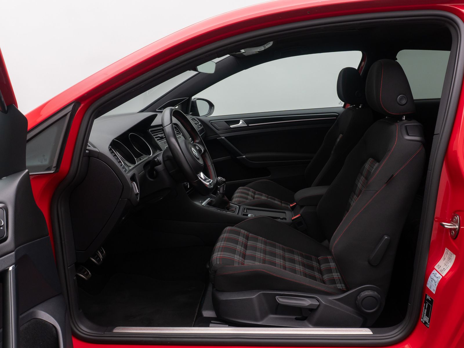 Fahrzeugabbildung Volkswagen Golf GTI Perform Sound PDC Navi Notbrems BiXenon