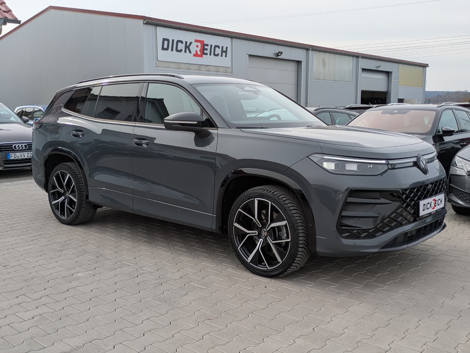 Изображение автомобиля Volkswagen Tayron 2.0 TDI 4M R-Line BLACK*7Si*MATRIX*PANO