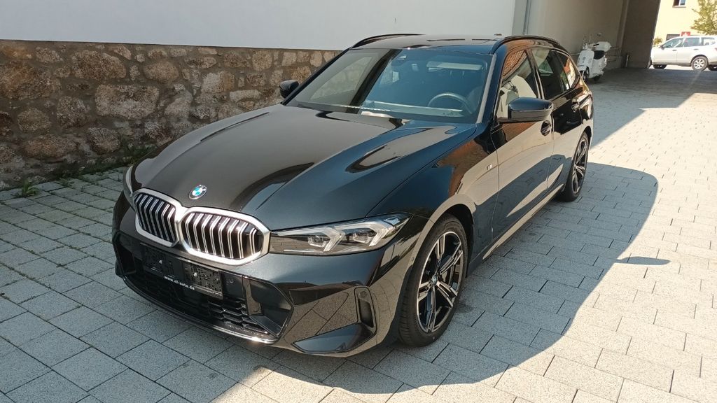 BMW 330