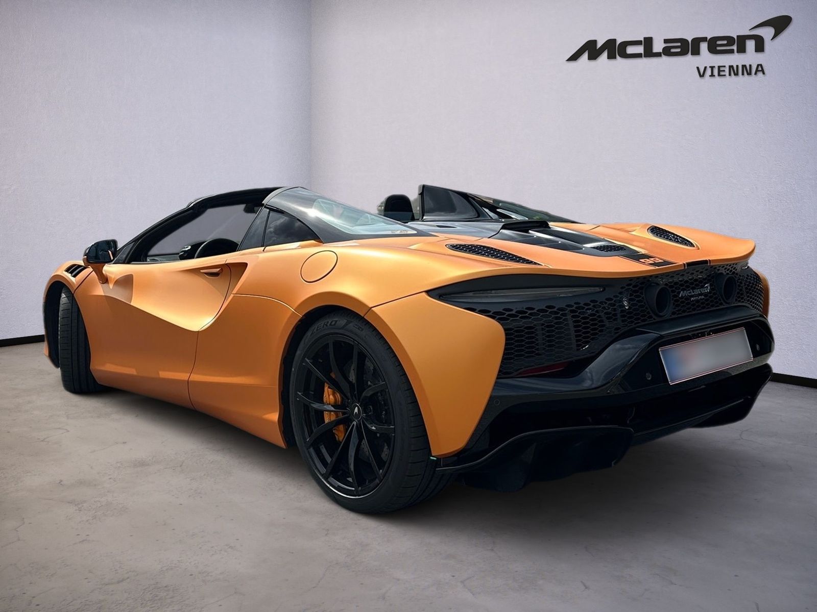 McLaren Artura Spider / Anthracite / B&W / Lift imagem 3
