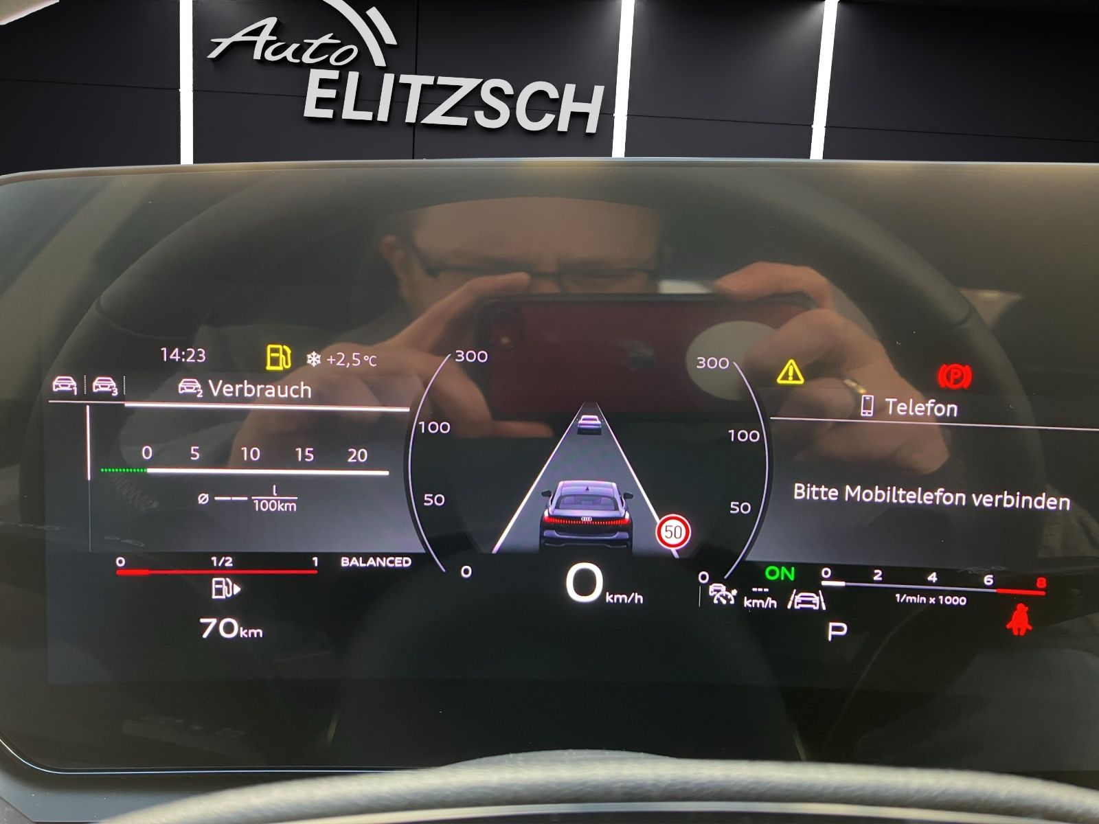 Fahrzeugabbildung Audi A5 Limousine TFSI S tronic LED Navi ACC RFK SH P