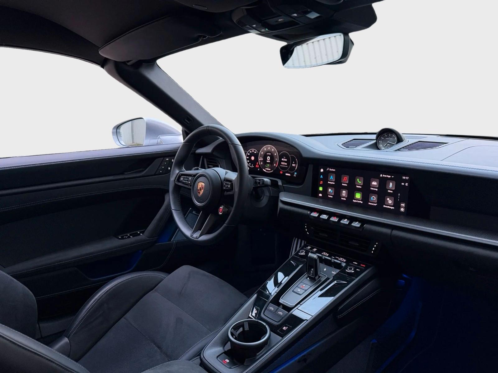 Porsche .2 911 Targa 4 GTS T-Hybrid BURMESTER PCCB LIFT