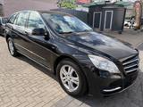 Mercedes-Benz R 300 CDI BlueEfficiency - Mercedes-Benz R 300 mit Diesel-Antrieb: Limousine, Automatik