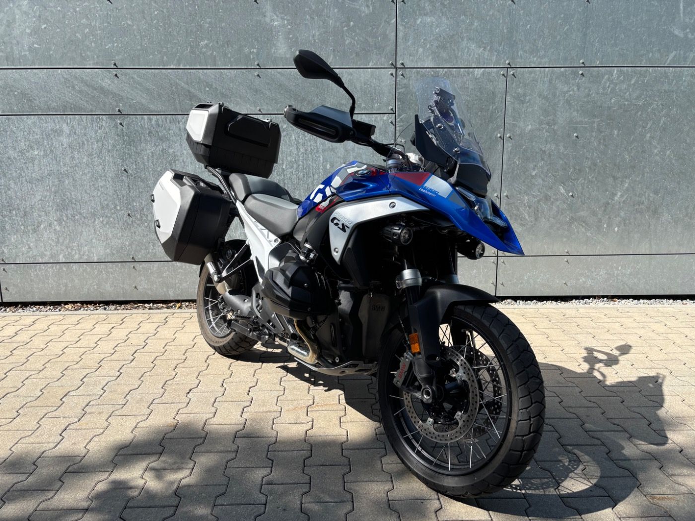 Fahrzeugabbildung BMW R 1300 GS Trophy ASA Adaptive Fahrzeughöhenregel