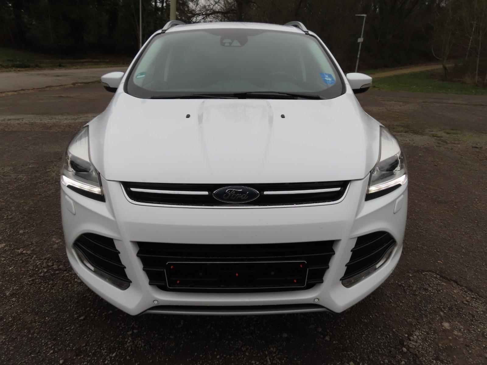 Ford Kuga Titanium 2.0 TDCI AWD AHK,Cam,Xenon,Navi