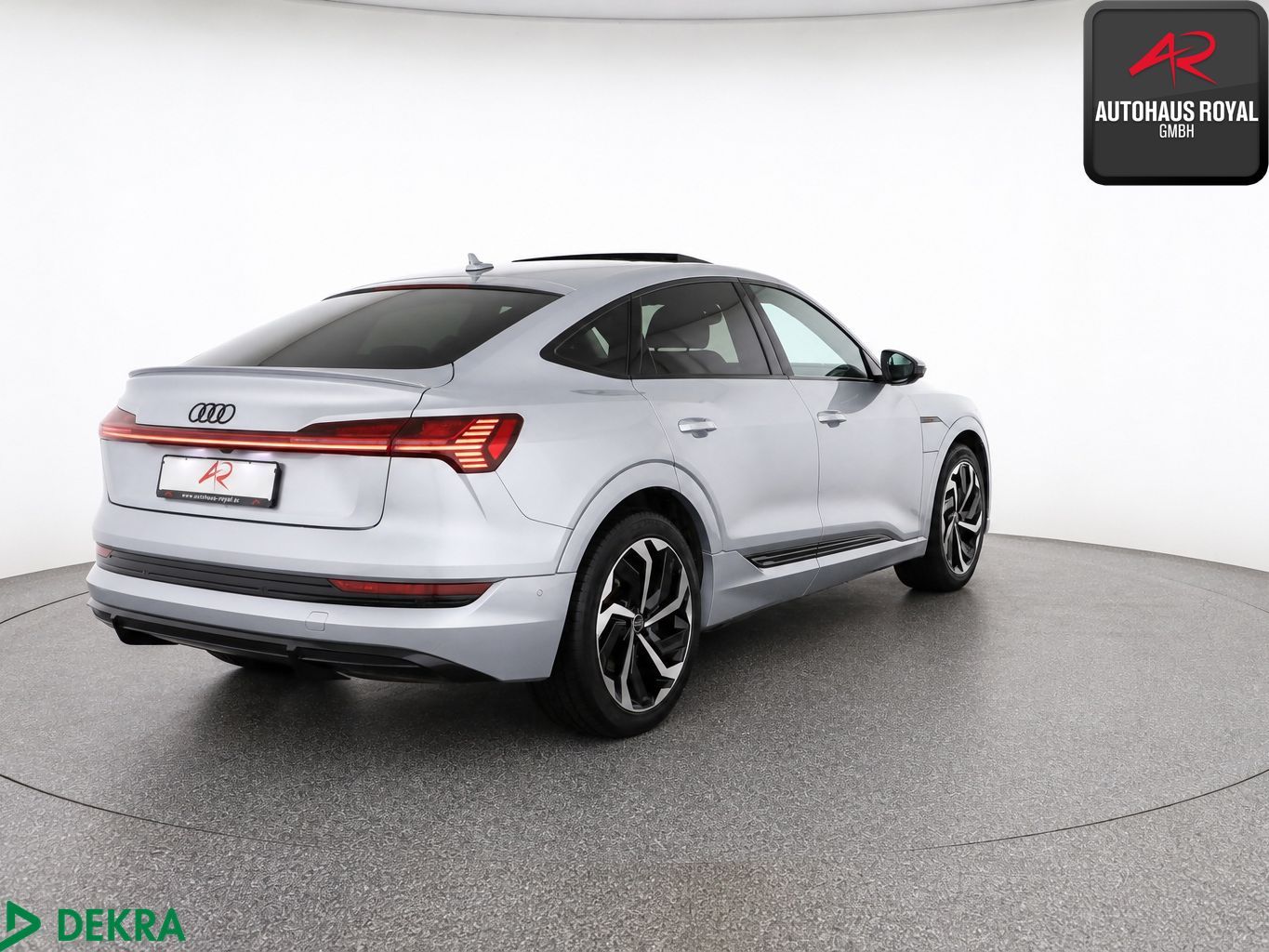 Audi e-tron Sportback 55 qu S LINE PANO LUFT KEYLESS foto 5