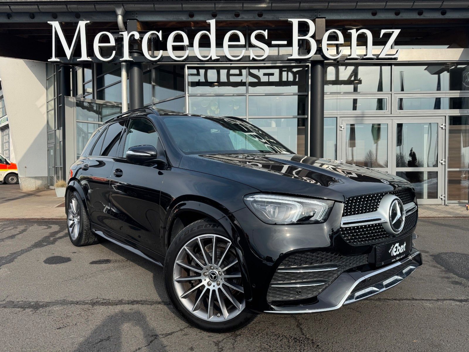Fahrzeugabbildung Mercedes-Benz GLE 400d 4M+AMG+Pano+AIrM+Burm+360
