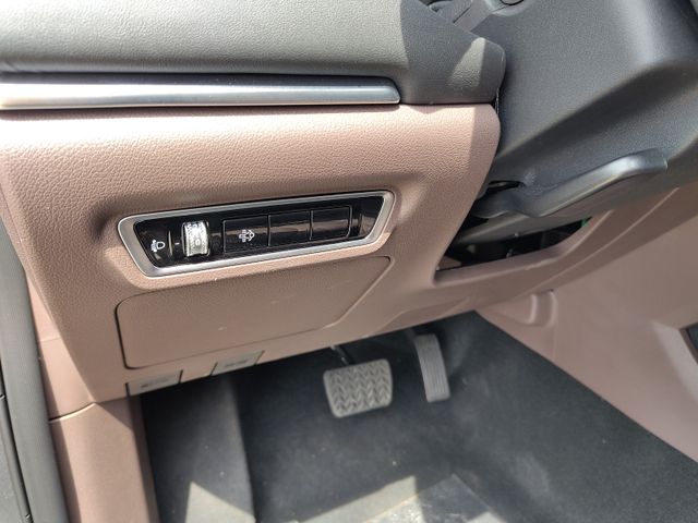 Foton 4 Pickup 4WD,AT,LederSitzheizungCarplay