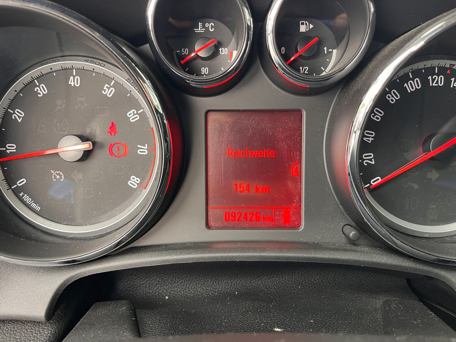 Fahrzeugabbildung Opel Astra J GTC Active 1.4 Turbo 88KW