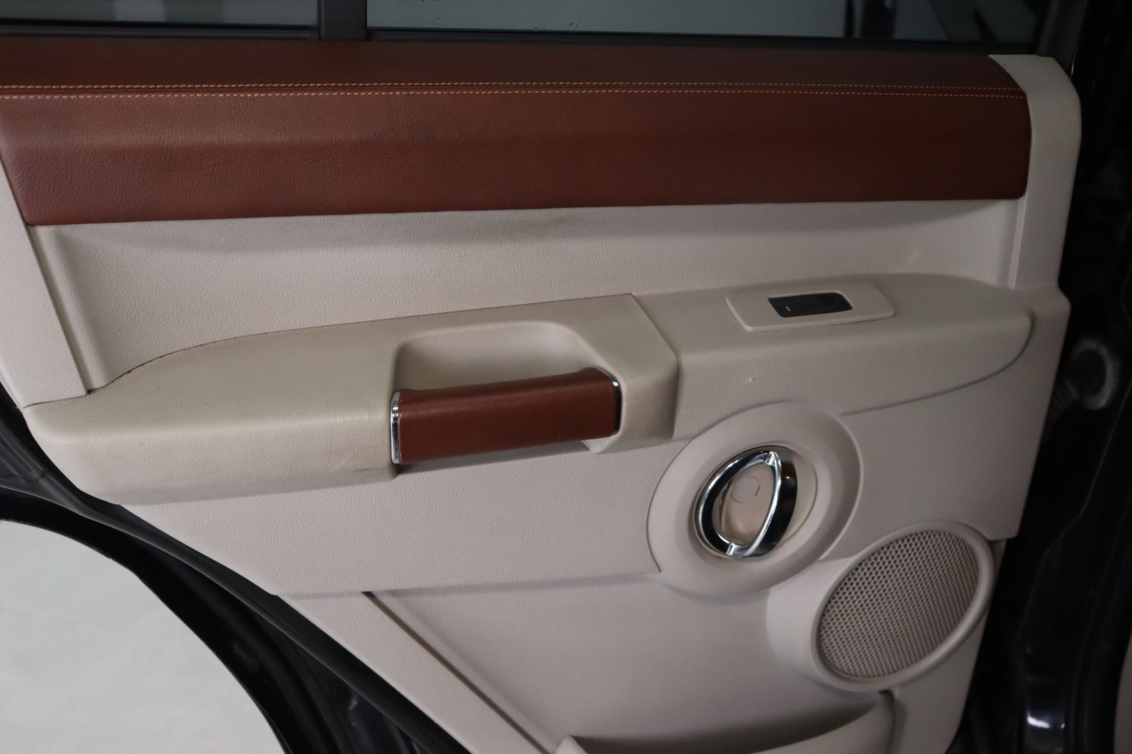 Fahrzeugabbildung Jeep Commander 3.0 CRD Autom.* Standhzg.