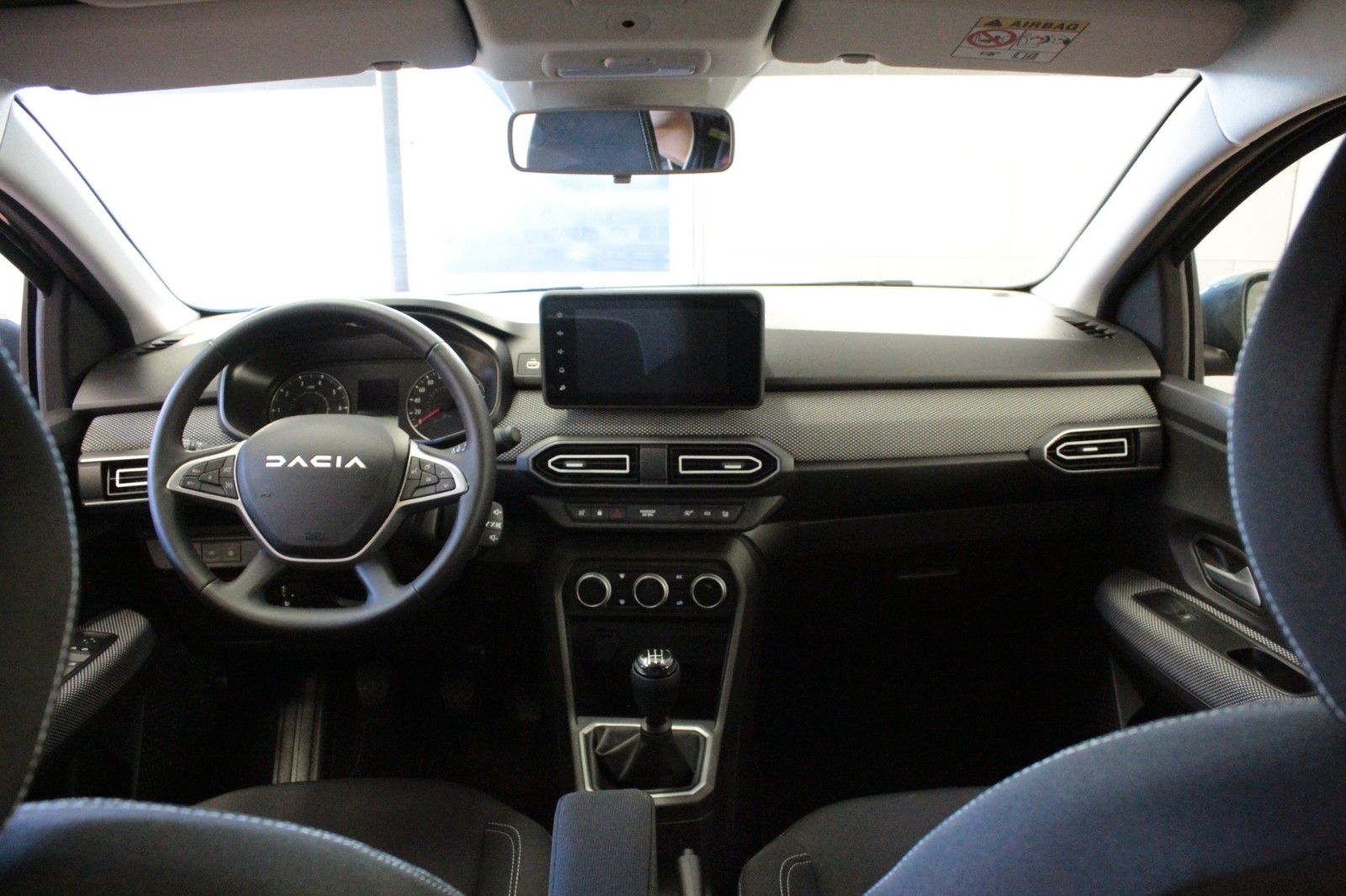 Fahrzeugabbildung Dacia Sandero TCe 100  ECO G Expression*Winterpaket*