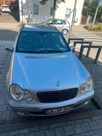 صورة 1 لـ 2004 Mercedes-BENZ C 220