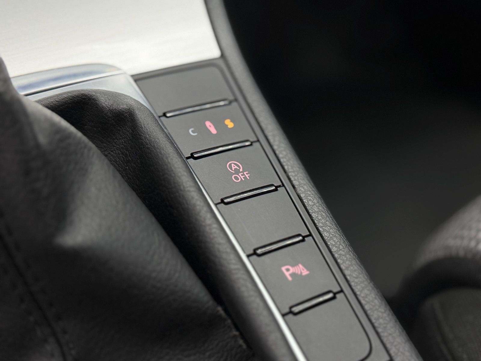 Fahrzeugabbildung Volkswagen CC 2.0 TDI NAVI/SHZG/TÜV 11.27/SCHECKHEFT