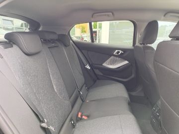 BMW 118d DAB LED RFK Komfortzg. Parkassistent Shz