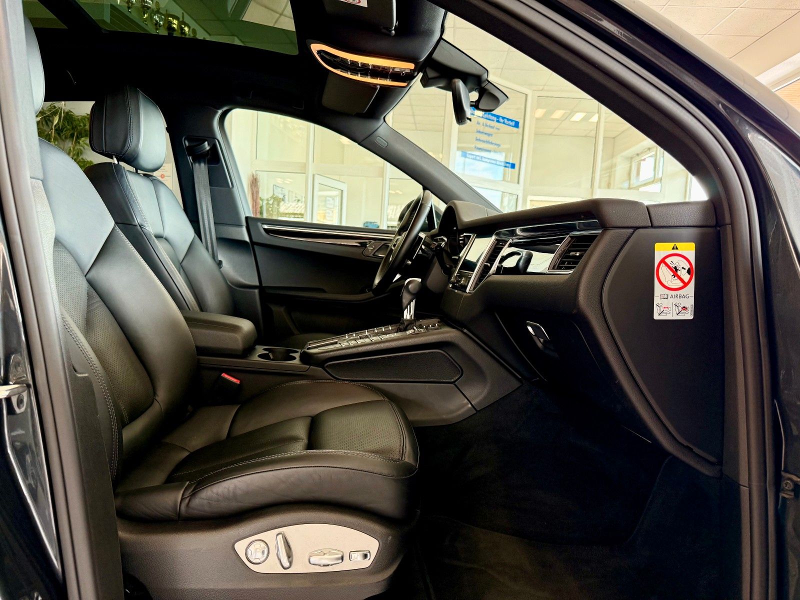 Fahrzeugabbildung Porsche Macan S Diesel PDK Panorama/21"Zoll/Xenon