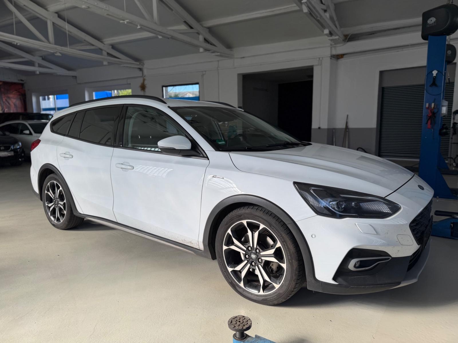 Ford Focus Turnier ActiveAHK/NAVI/Automatik Defekt