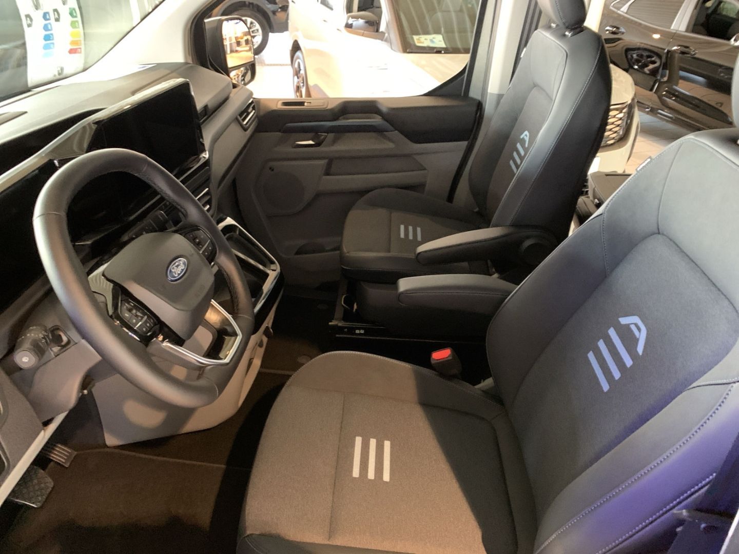 Ford Tourneo Custom - Bild 9