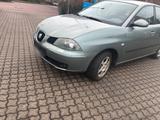 Seat Ibiza 1.4benzin - Seat Ibiza aus 2003: 1.4