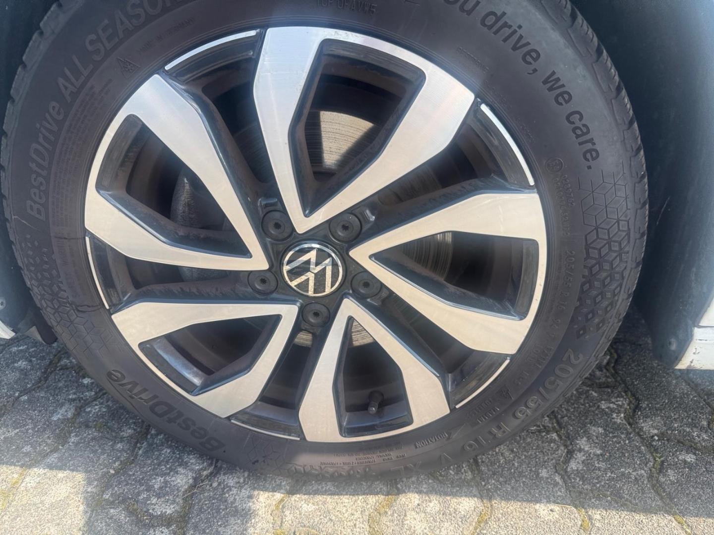 Volkswagen Golf VIII Active 2.0 TDI DSG AHK ACC Navi Sitzhe, миниатюра 9