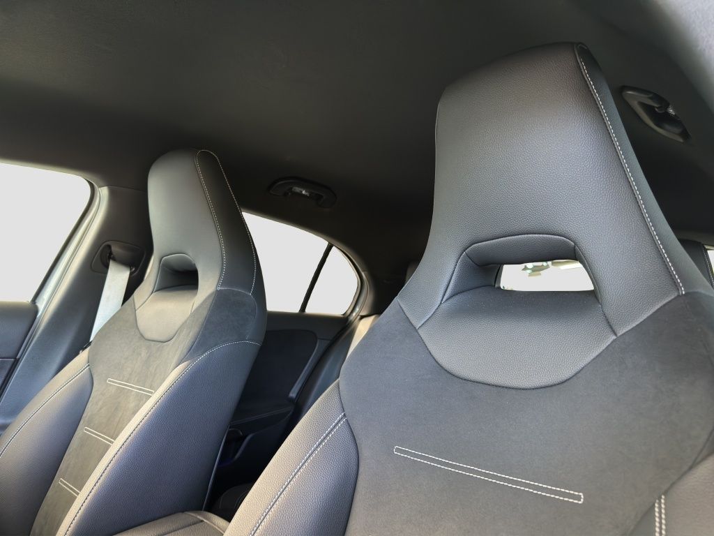 Fahrzeugabbildung Mercedes-Benz A 200 AMG*NIGHT*AHZV*RFK*LENKRHZG*DAB*AMBIENTE*