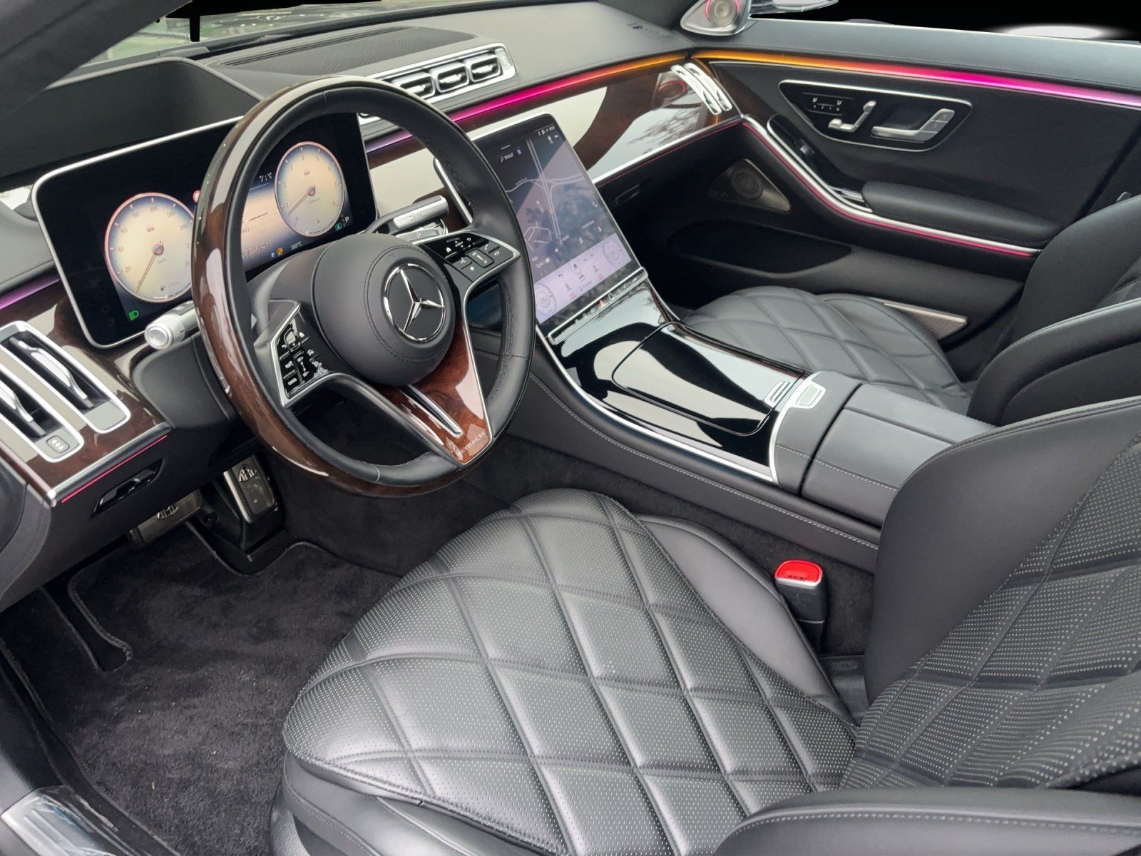 Fahrzeugabbildung Mercedes-Benz S 680 Maybach HighEndInterieur FirstClass Standh