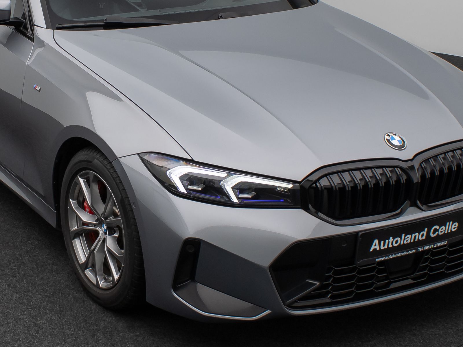 Fahrzeugabbildung BMW 330d M Sport Pro Panorama Kamera DAB H/K HUD