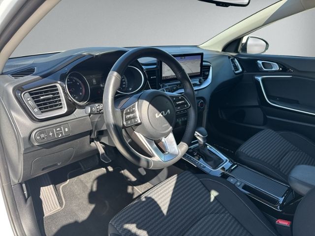 cee'd/ Ceed 1.5 T-GDI Spirit LED+NAVI+RFK+GRA+SZ