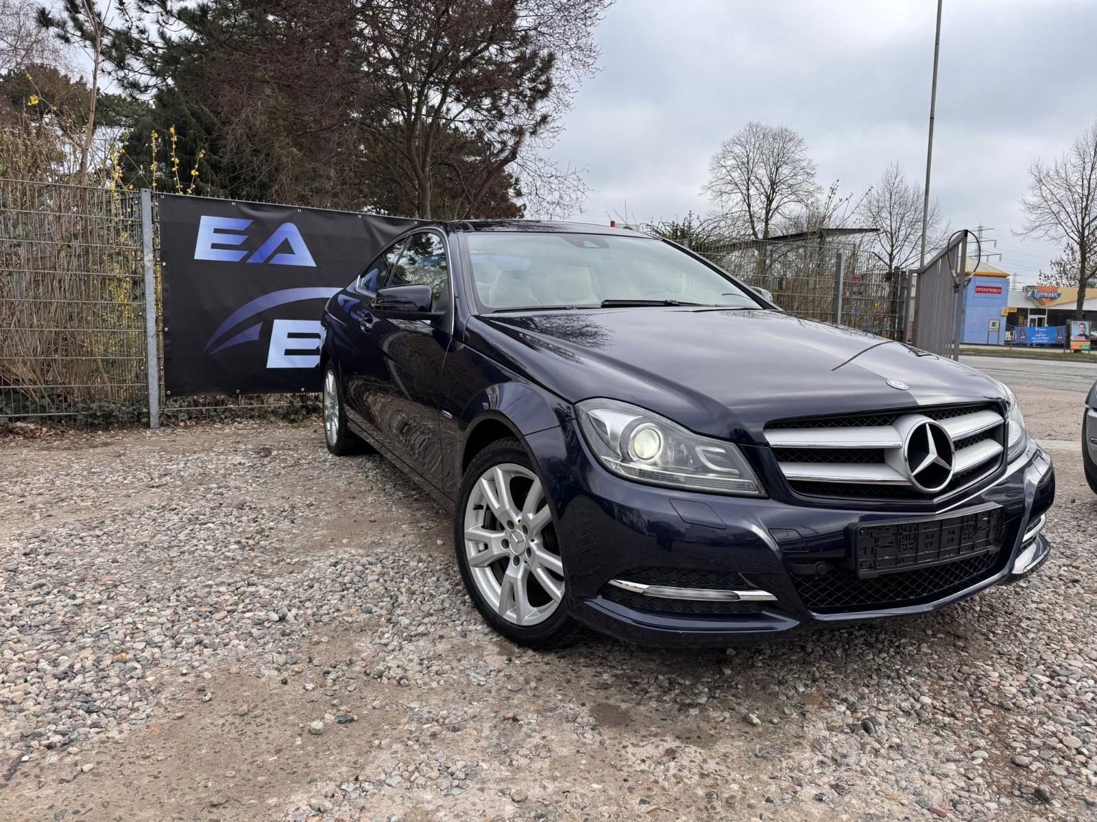 Mercedes-Benz C 180 C Coupe C 180 CGI BlueEfficiency