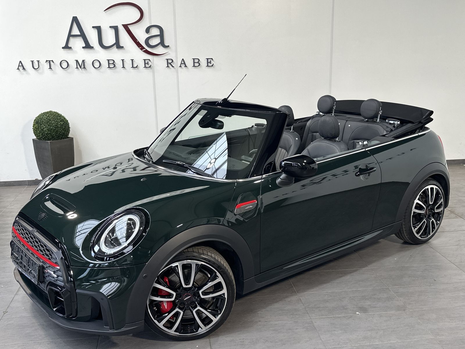 Fahrzeugabbildung MINI John Cooper Works Cabrio NAV+LED+ACC+H&K+18ZO+KA