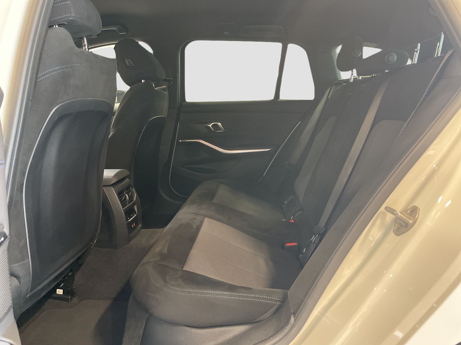 BMW 320 - Bild 13