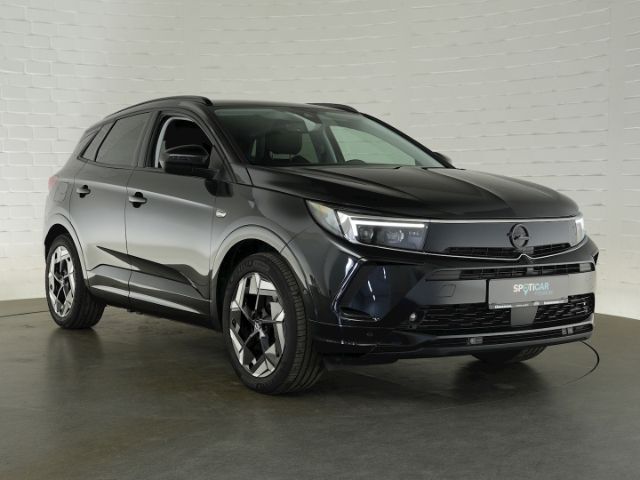 Grandland GSe PHEV 4X4 AT+AHK+NAVI+RÜCKFAHRKAMER