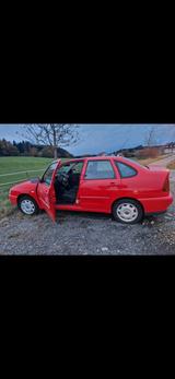 Volkswagen VW Polo Classic - Volkswagen Polo Classic mit Benzin-Antrieb