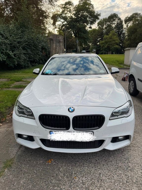 Image of BMW 530
