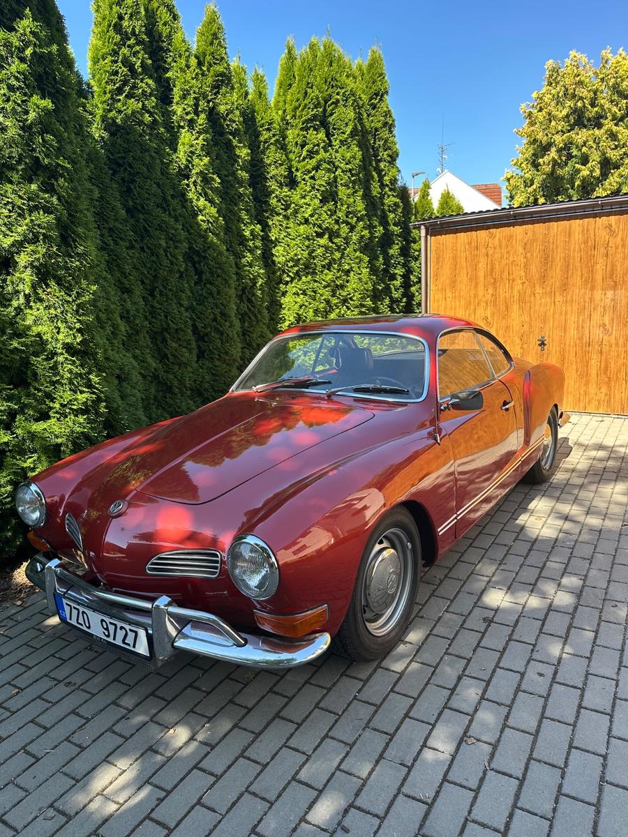 Volkswagen Karmann Ghia