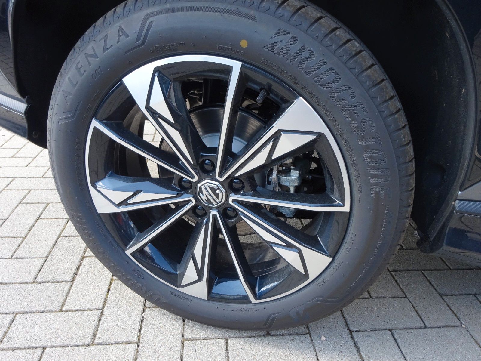 MG HS - Bild 9