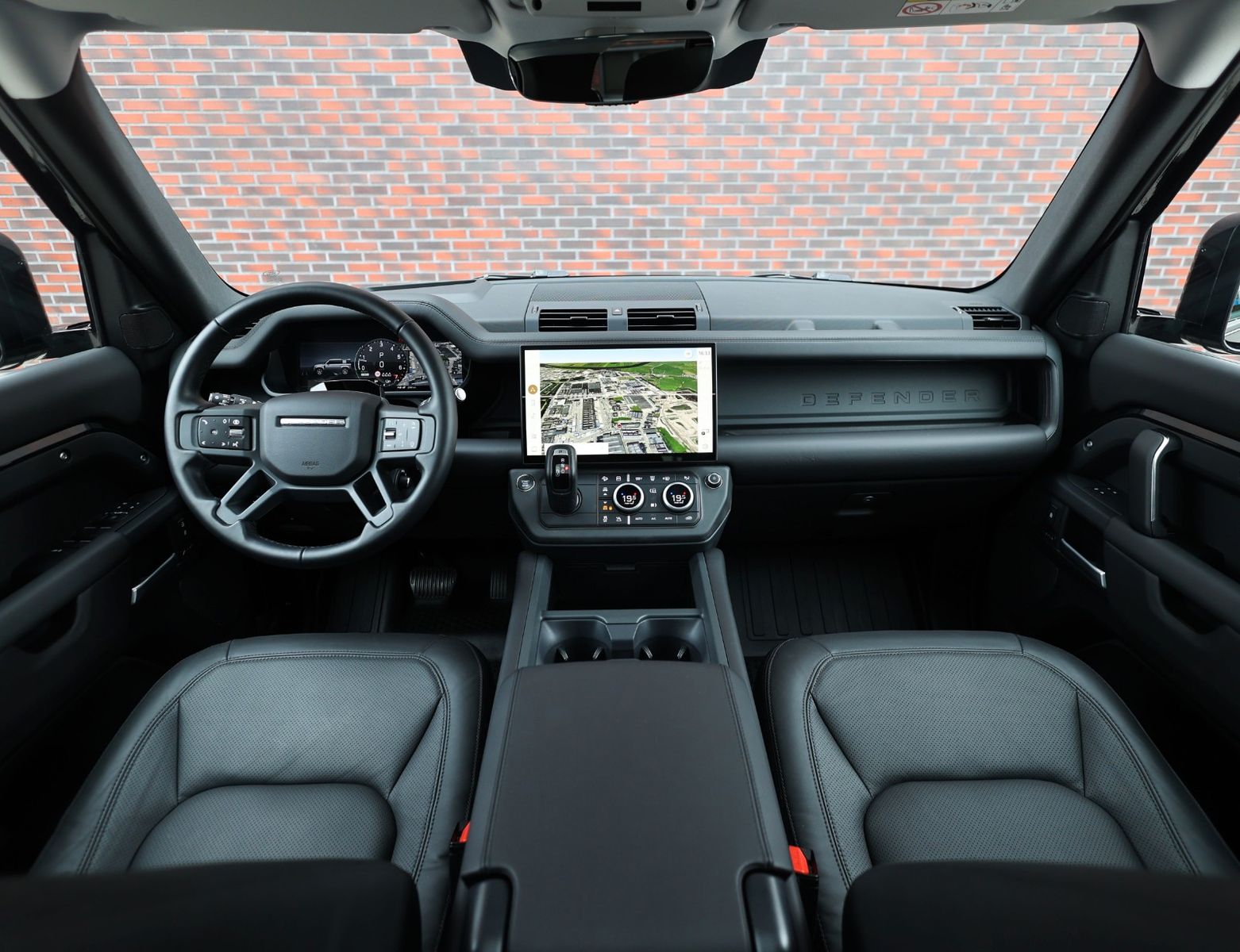 Land Rover Defender X-Dynamic HSE imagem 3
