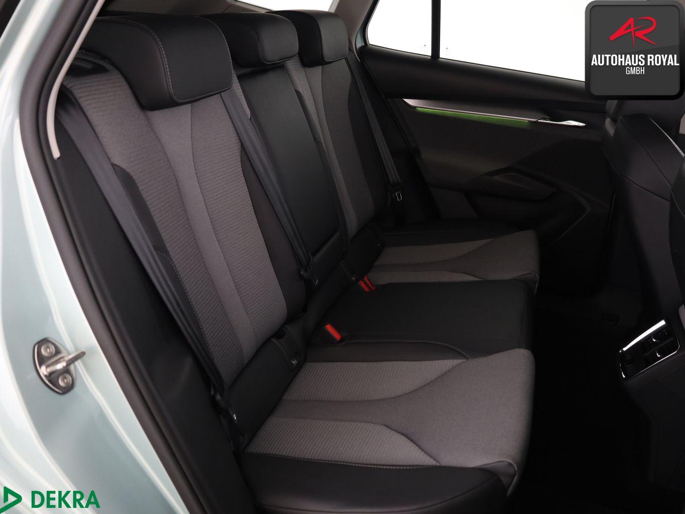 Skoda Enyaq 60 PANO,WÄRMEPUMPE,MATRIX,KESSY,AHK,1.HD