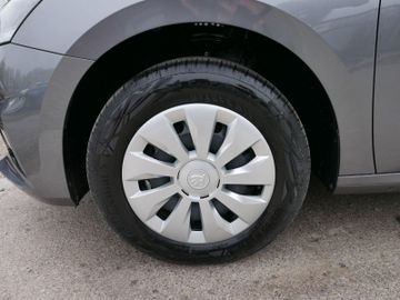 Skoda Fabia - 4