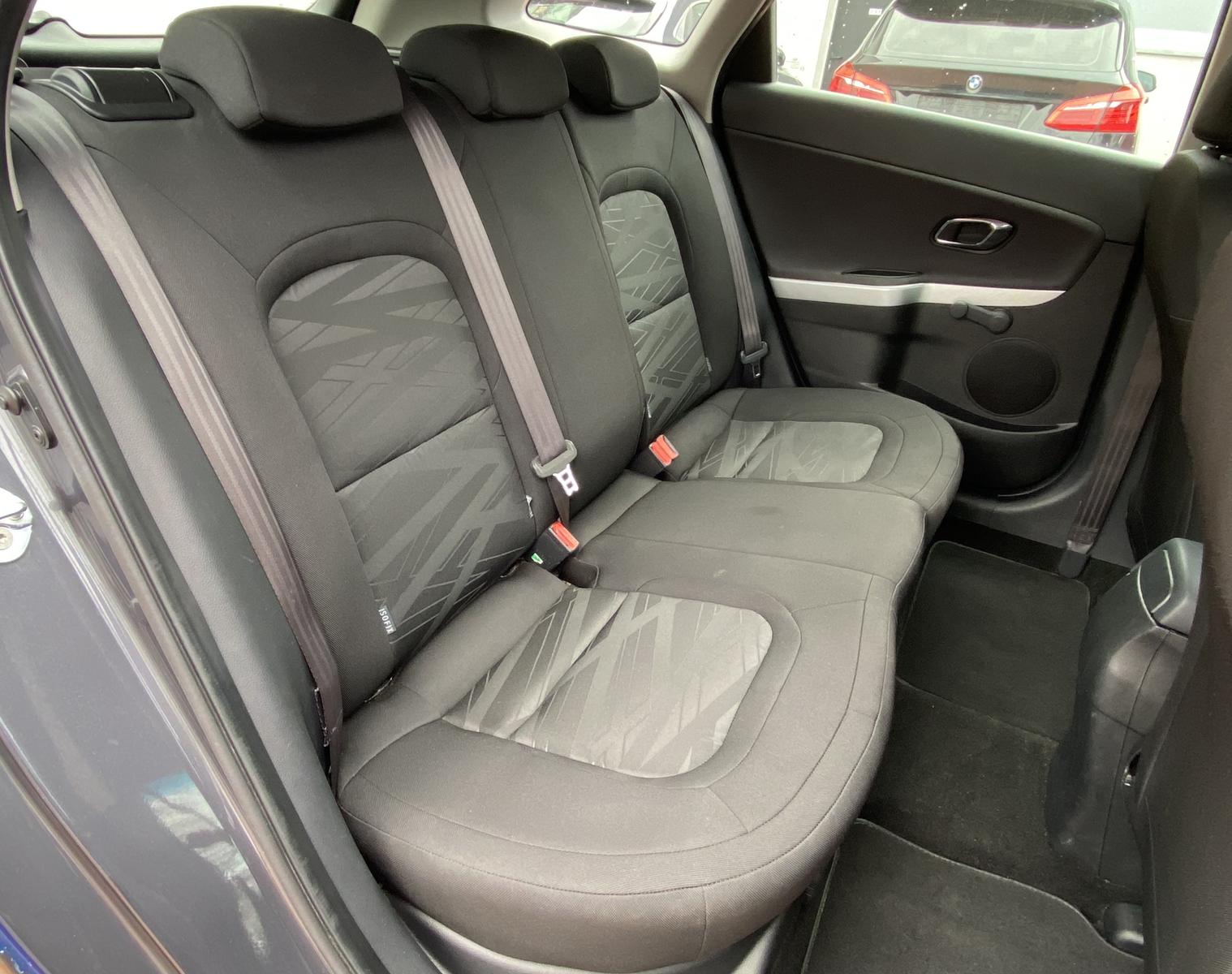 Kia Cee'd Sportswagon Attract AHK Kamera PDC Klima N