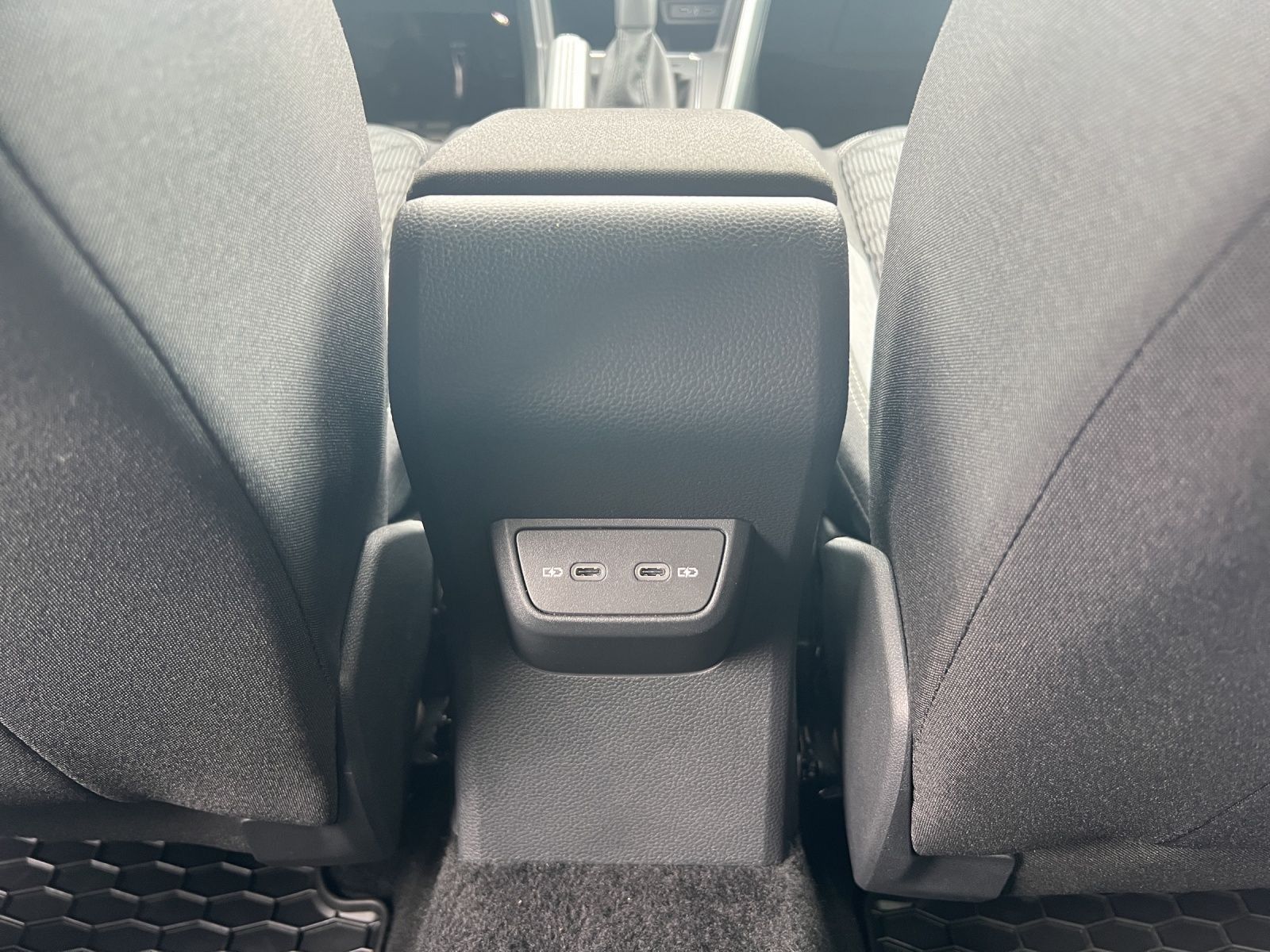 Taigo R-Line 1.5 TSI DSG Navi*Kamera*ACC