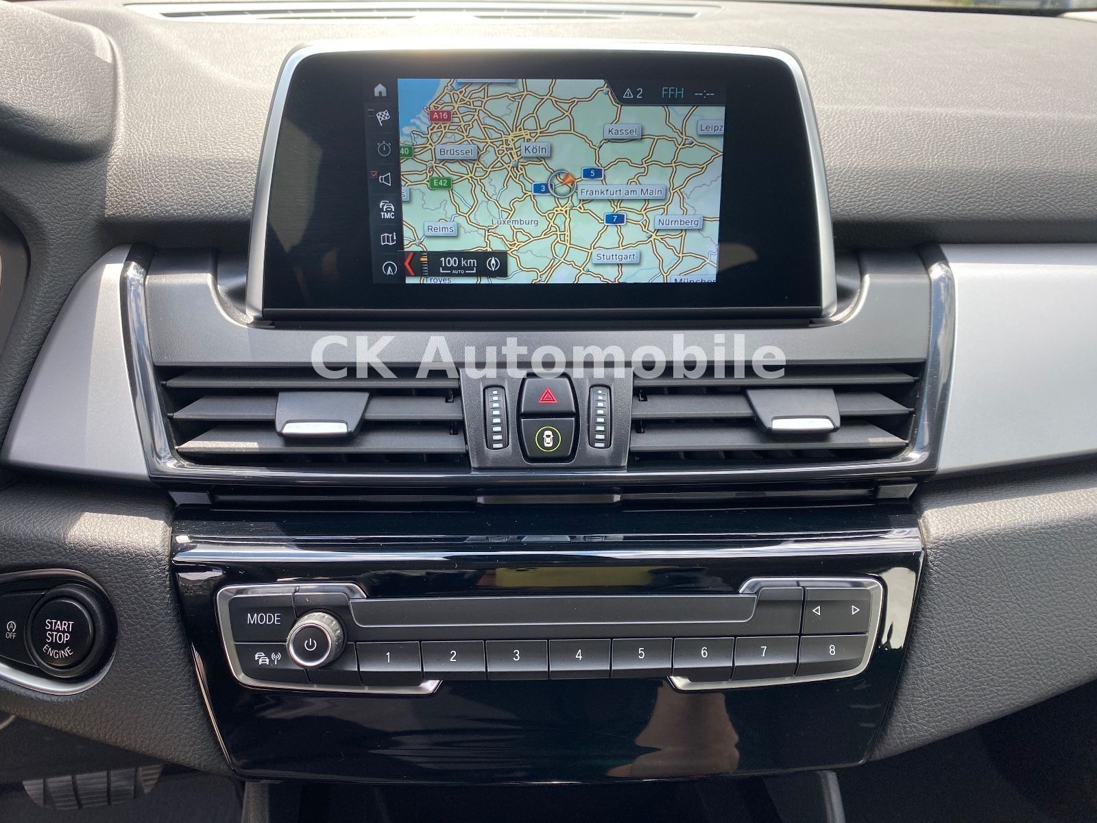 Fahrzeugabbildung BMW 216 d Gran Tourer Advantage/Automatik/Navi/PDC