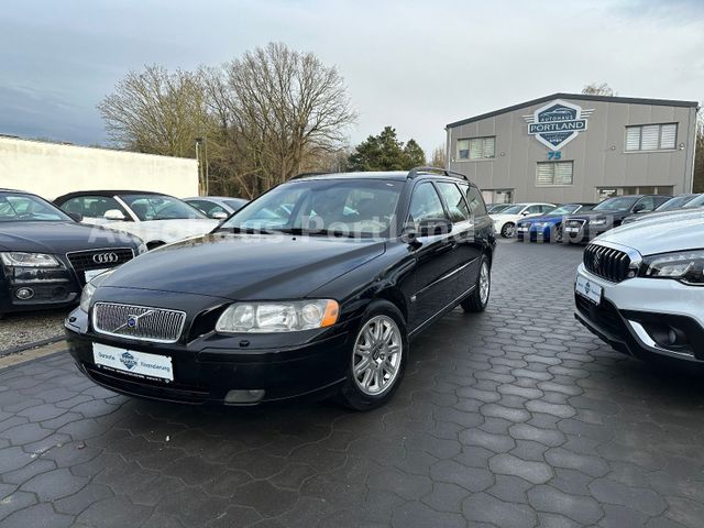 Volvo V70 Kombi 2.5 T Momentum Aut/SHZ/HU Neu/ZR24 Neu