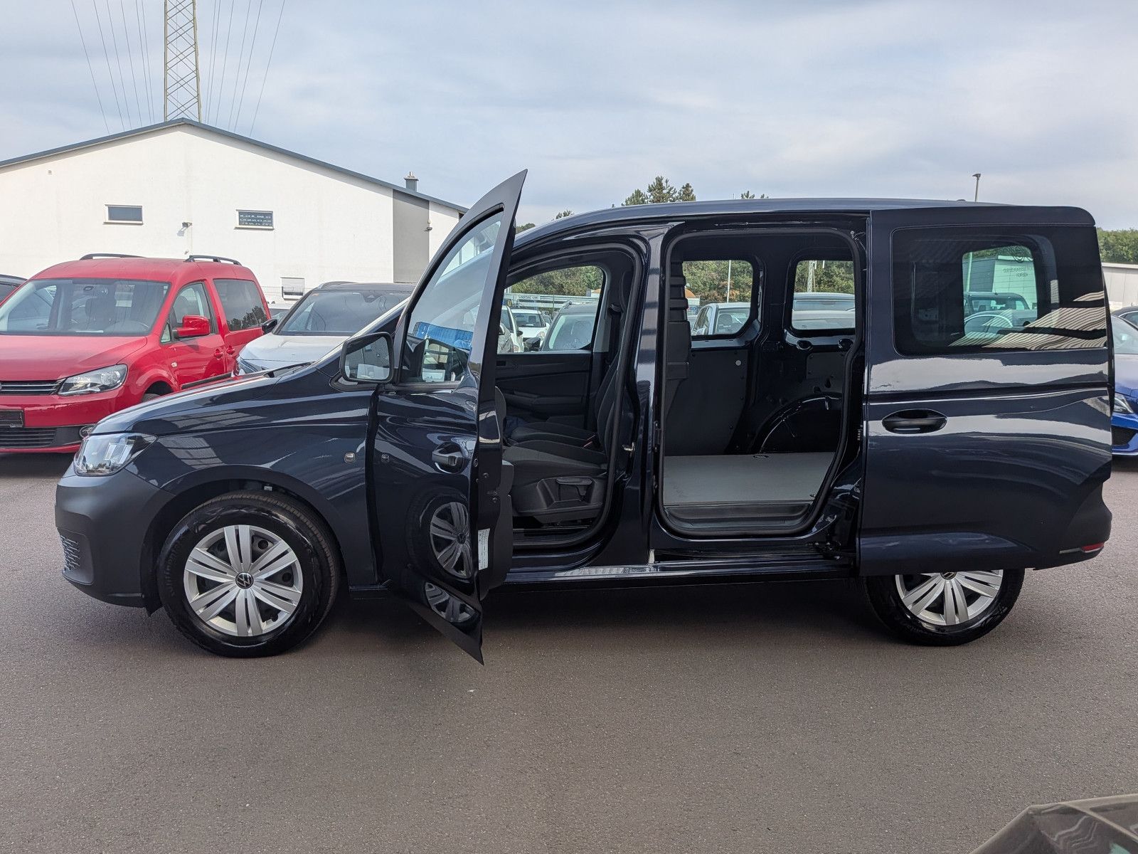 Volkswagen Caddy 2.0 TDI  2xSchibetüren Scheiben PDC 1-Hand