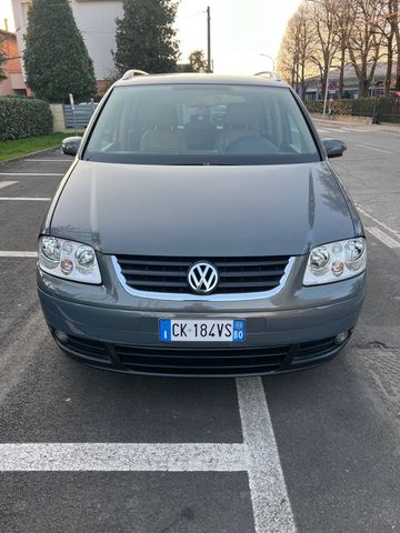 Volkswagen Touran 2.0 TDI 136CV Highline