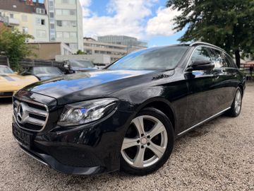 Mercedes E 220 - 2