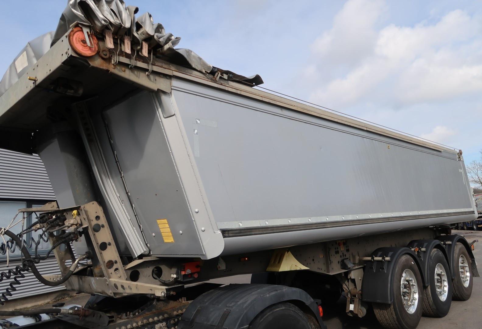 Schmitz Cargobull SKI 24 SL 7.2 Alukastenmulde