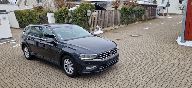 Volkswagen Passat Variant Business 1 Hand Kamera