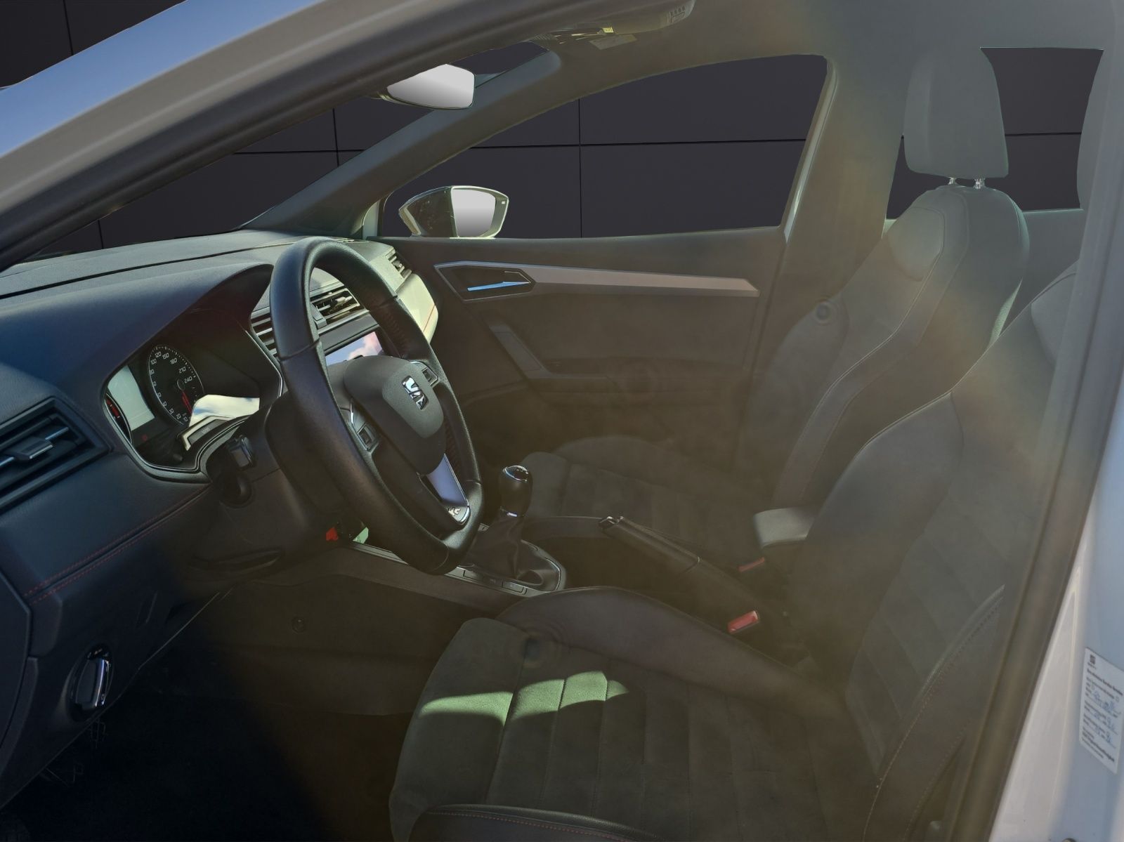 Fahrzeugabbildung SEAT Ibiza FR Black Edition 1.0 TSI KAMERA NAVI LED